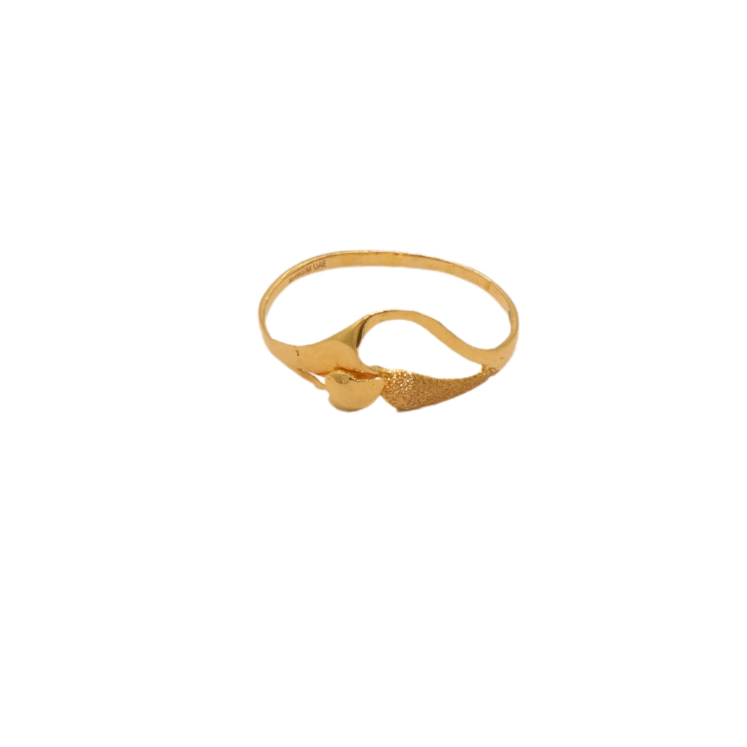 Gold 18KT Abstract Wave Design Ring