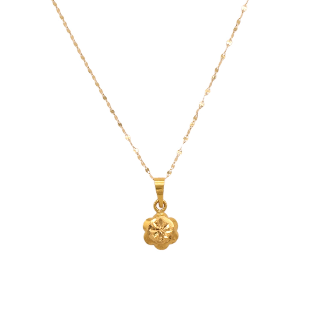 Gold 18KT 16 Inches Engraved Floral Pendant Necklace