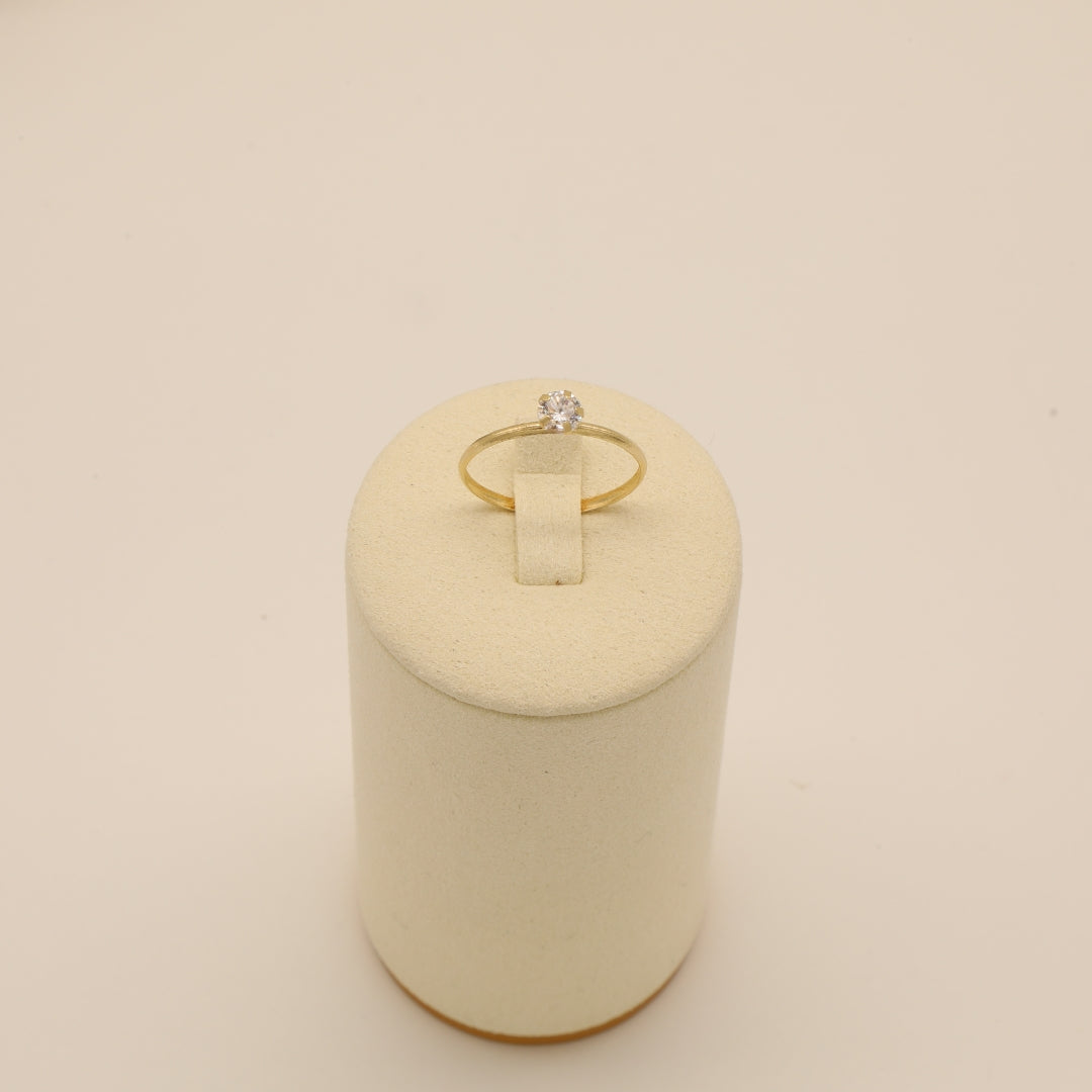 Gold 18KT Solitaire Design Ring