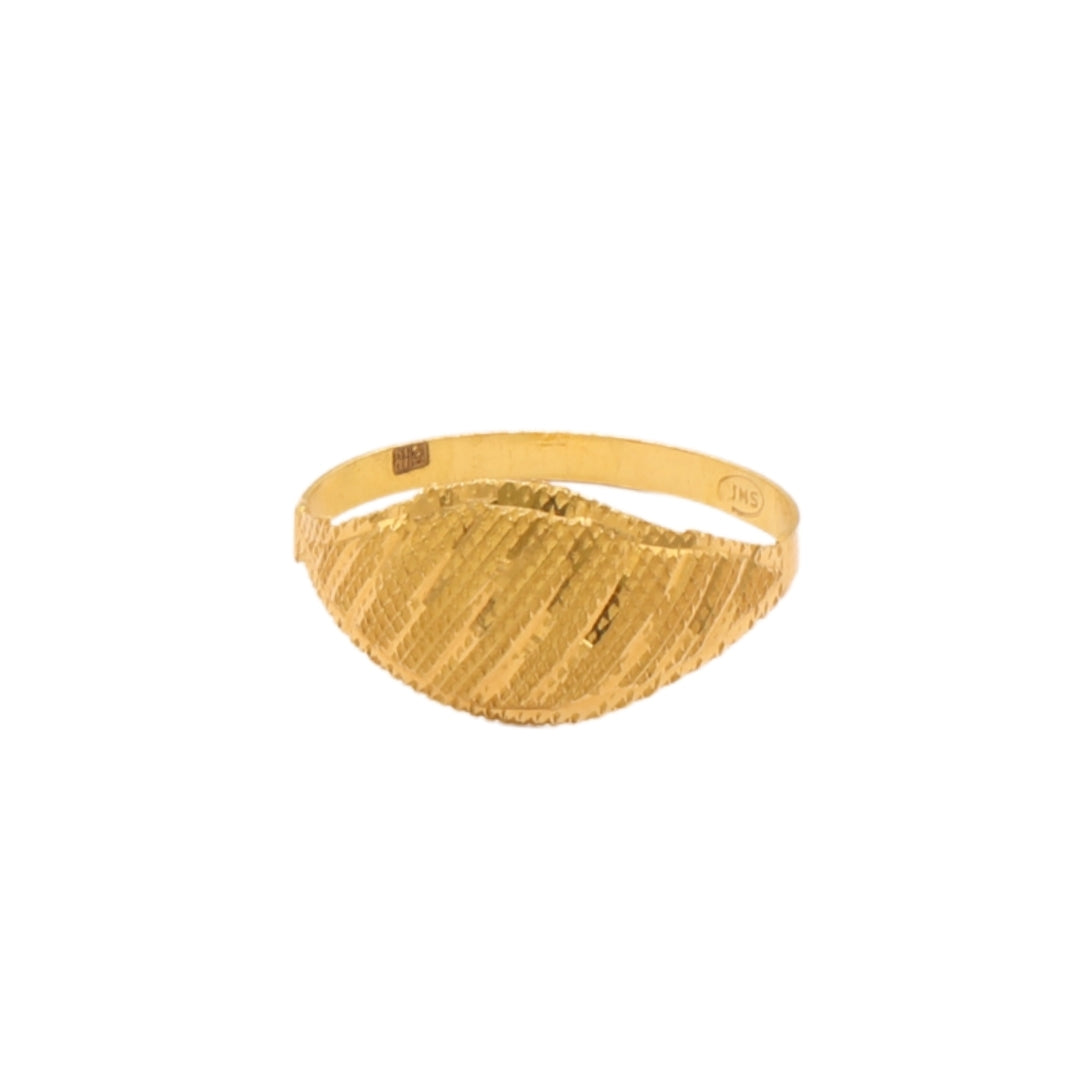 Gold 18KT Textured Pattern Ring
