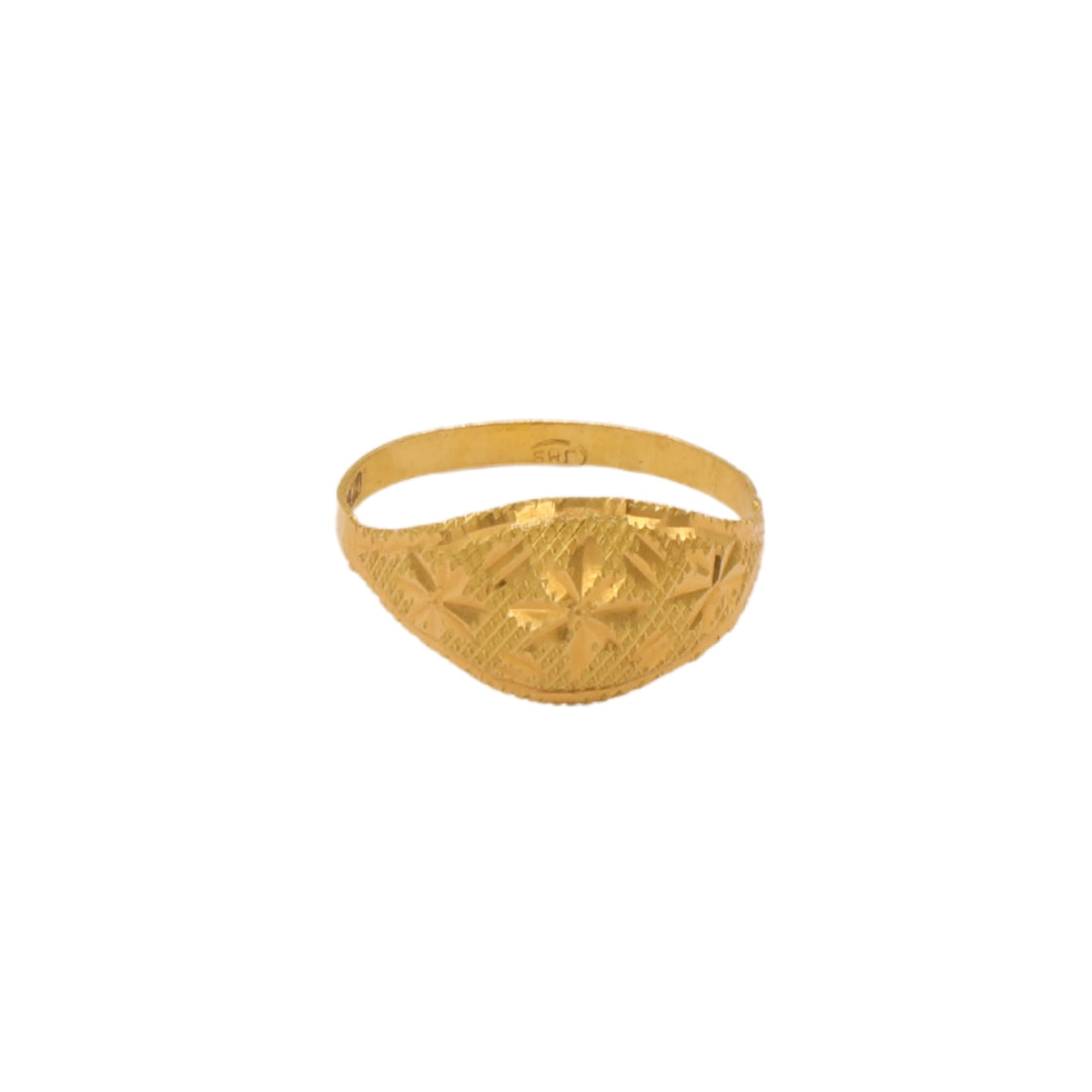 Gold 18KT Star Engraved Pattern Ring