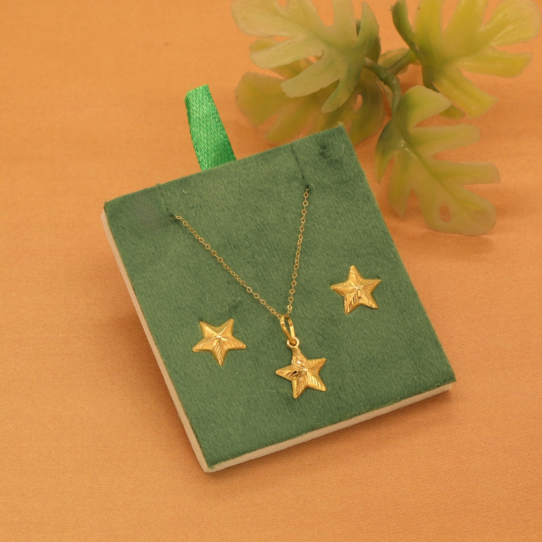 Gold 18KT 18 Inches Textured Star Pendant Set