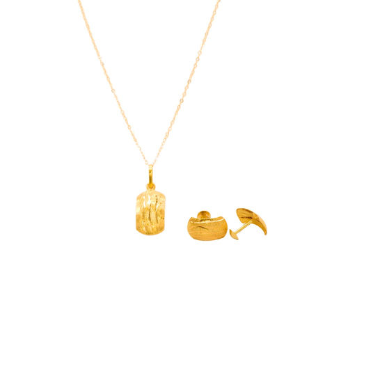 Gold 18KT 18 Inches Textured Rectangle Pendant Set