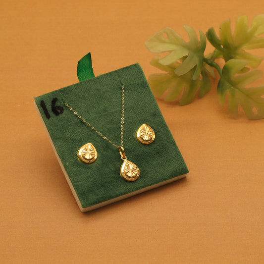 Gold 18KT 18 Inches Diamond-Cut Teardrop Pendant Set