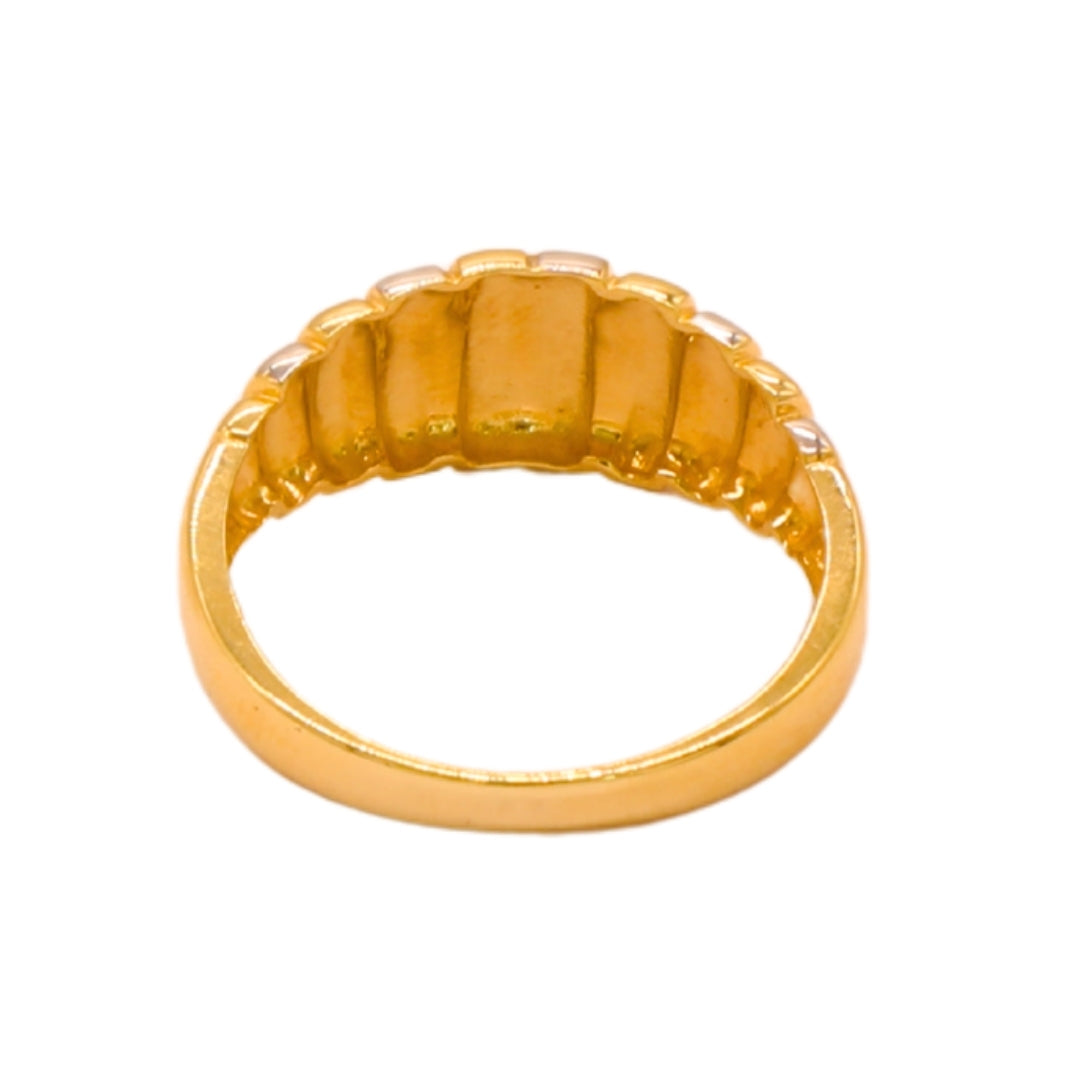 Gold 18KT Dual Tone Patterned Ring
