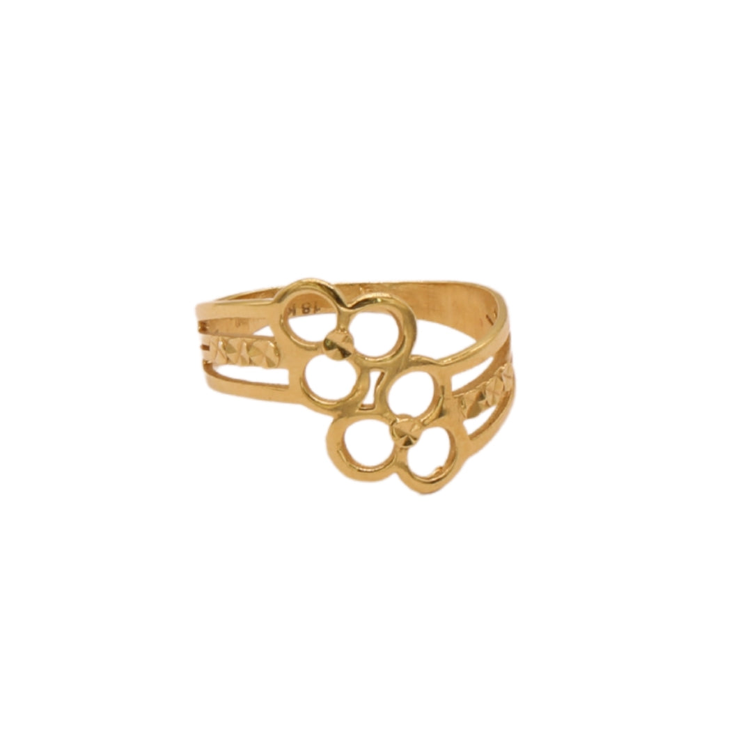Gold 18KT Cutout Clover Band Ring