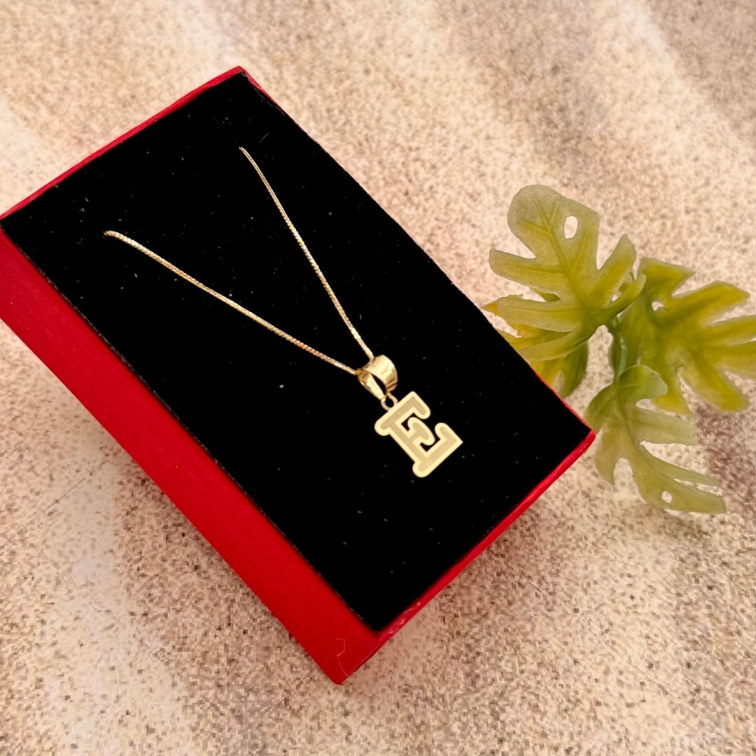 Gold 18KT 'E,G,H,I,N,O,P,Q,S,U,V,W,X,Y,Z' Initial Necklace