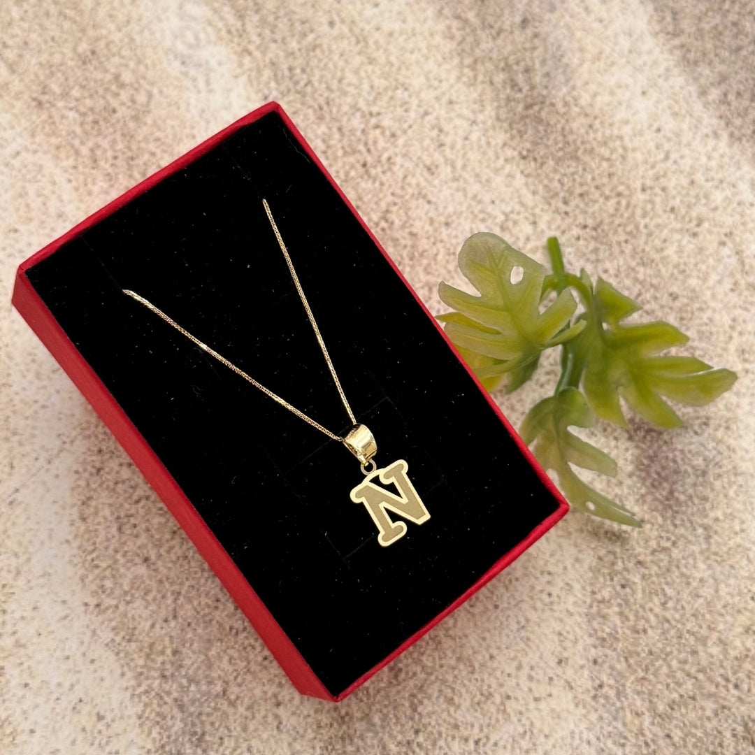 Gold 18KT 'E,G,H,I,N,O,P,Q,S,U,V,W,X,Y,Z' Initial Necklace