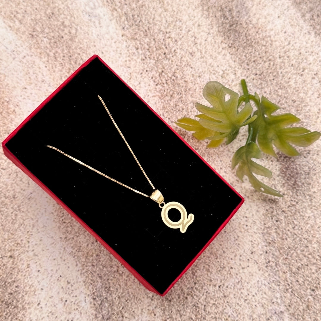 Gold 18KT 'E,G,H,I,N,O,P,Q,S,U,V,W,X,Y,Z' Initial Necklace
