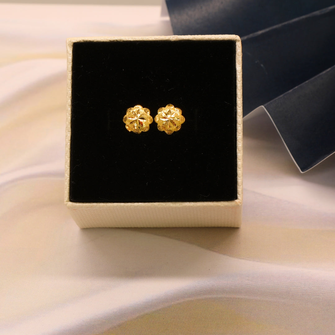 Gold 18KT Star Flower Stud Earrings