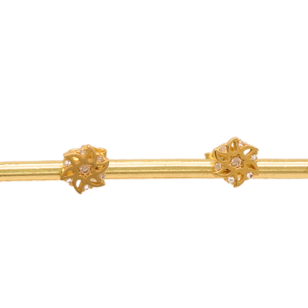 Gold 18KT Star Bloom Stud Earrings