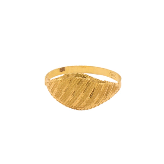 Gold 18KT Textured Pattern Ring